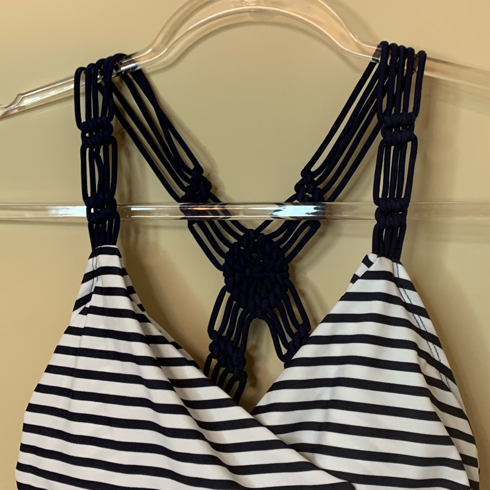 KONA SOL SHIRRED MACRAME STRAP ONE PIECE NWOT - Picture 4 of 8